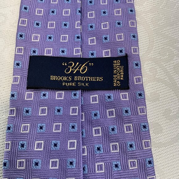 Brooks Brothers 346 Mens Purple Geometric Pattern Silk Tie - Picture 3 of 3